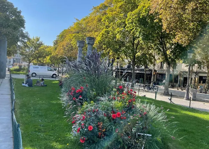 Meuble Proche Gare Du Nord Et Gare Du Nord Acces Direct Metro * باريس